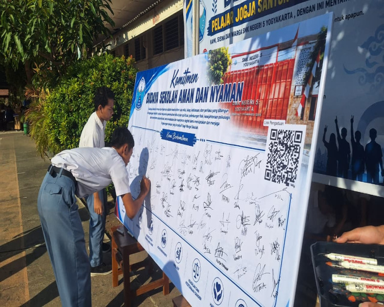 Wujudkan Lingkungan Belajar Kondusif, SMKN 5 Yogyakarta Gelar Deklarasi Budaya Sekolah Aman dan Nyaman